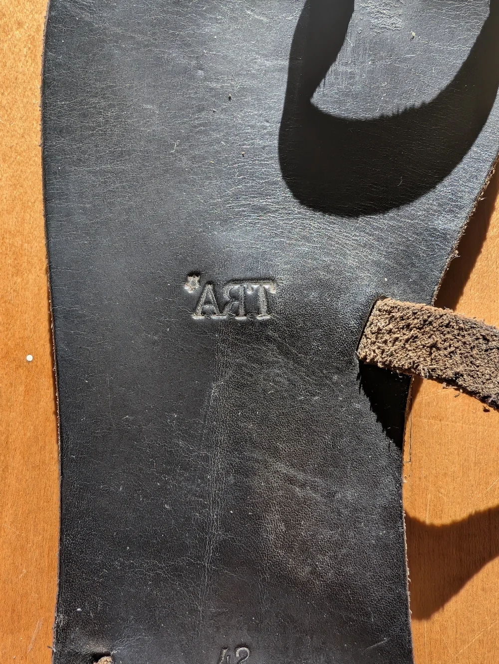 Handmade Leather Sandals - Picture 2 of 5